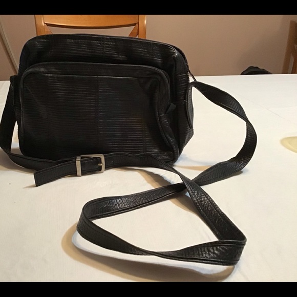 Kenneth Cole Black Bag, Used - Picture 1 of 5